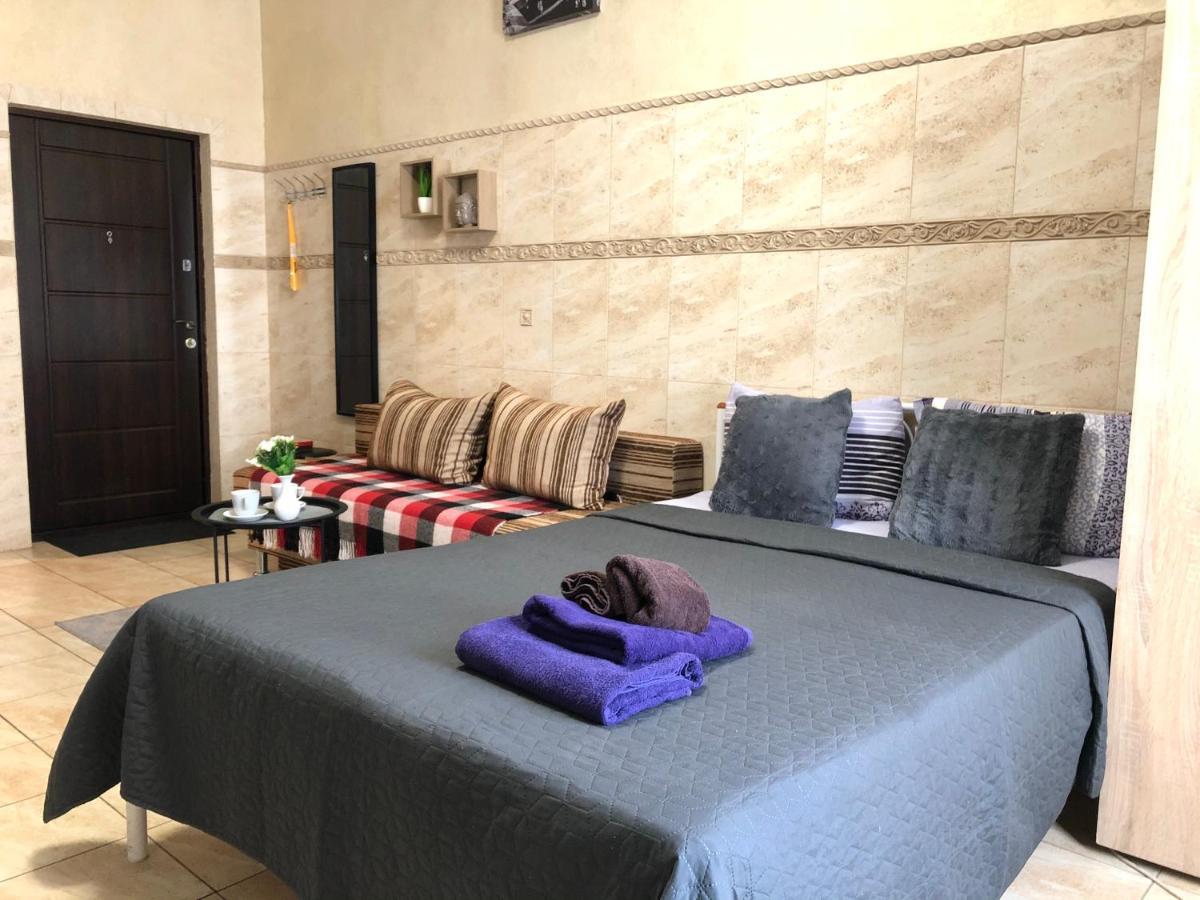 Modern Aparthotel Near Metro Pecherska Kiev Extérieur photo