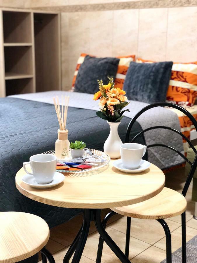 Modern Aparthotel Near Metro Pecherska Kiev Extérieur photo
