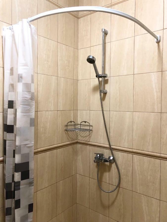 Modern Aparthotel Near Metro Pecherska Kiev Extérieur photo