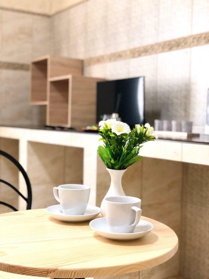 Modern Aparthotel Near Metro Pecherska Kiev Extérieur photo