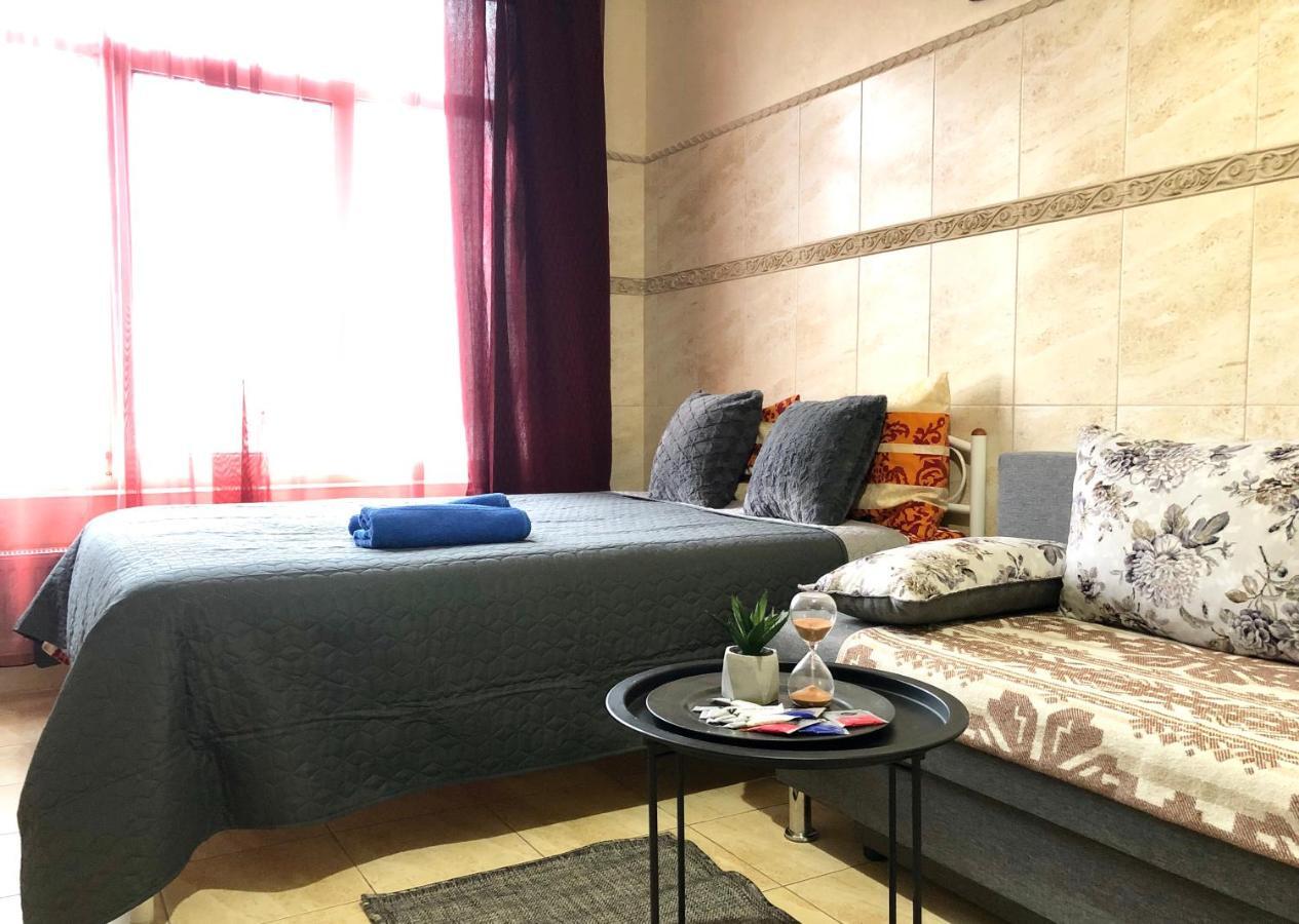 Modern Aparthotel Near Metro Pecherska Kiev Extérieur photo